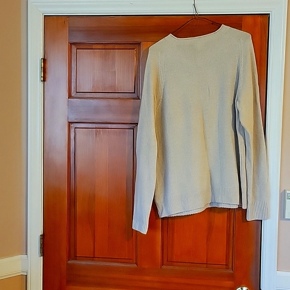 J Crew Llama Sweater - Picture 2 of 5